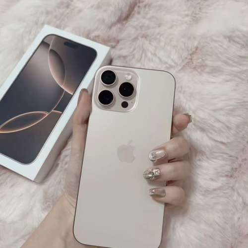 Iphone16 pro max  256G 金色港行，電池健康100%，保修到2025.10.6。