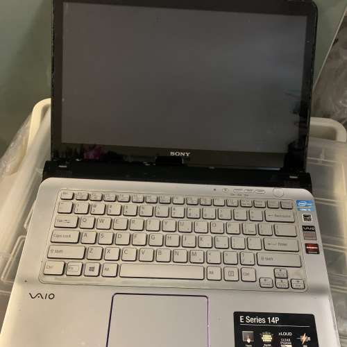 Sony 14” notebook (壞）