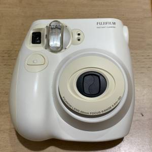 Fujifilm 即影即有相機 拍攝功能正常但閃燈不着