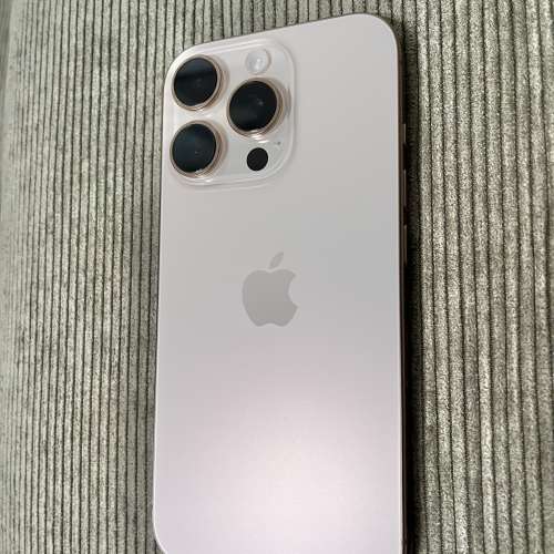 iphone 16 pro 1TB 金色 極新 有保養 無花 無崩 行貨 沙漠色鈦金屬 沙漠金 9成9新 ...