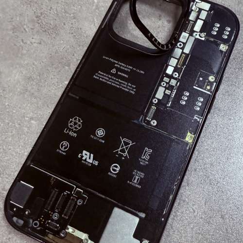 CASETiFY iPhone 15 Pro Max 只有套🤣