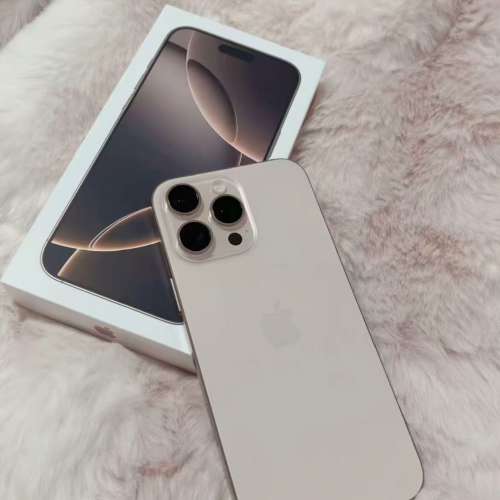 Iphone16 pro max  256G 金色港行，電池健康100%，保修到2025.10.6。