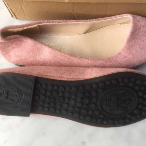 100%全新 未穿過 底質素 粉紅色絨面 女裝 平底 39碼