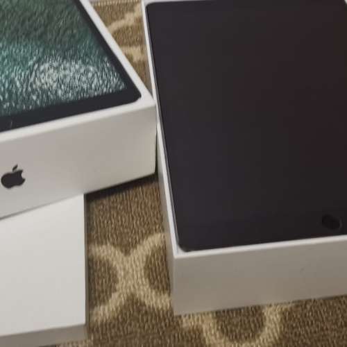 ipad pro 10.5吋 256GB 太空灰 超薄行貨 95%新有盒有單 最后一減$1200