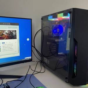Intel® Core™ i7 第10 代 高端水冷電競遊戲/剪片電腦主機，頂配512G SSD（高速固...