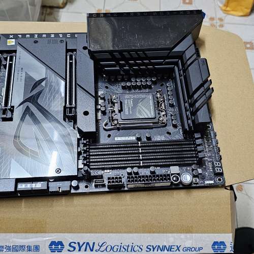 ASUS ROG MAXIMUS Z790 DARK HERO