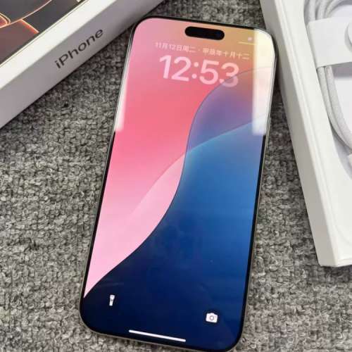 Iphone16 pro max  256G 金色港行，電池健康100%，保修到2025.10.6。