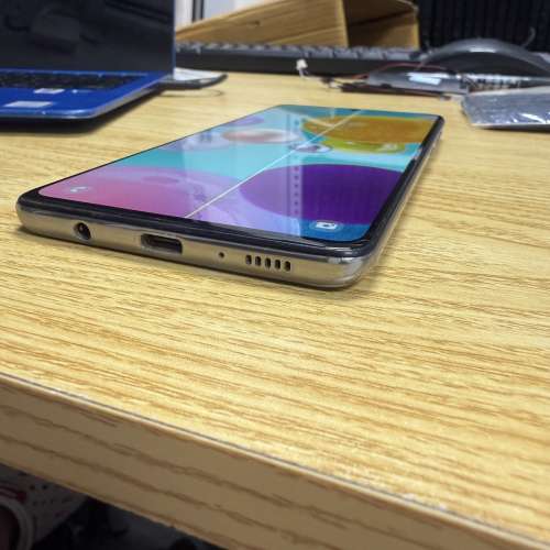 [瑕疵平售] Samsung Galaxy A71 (8 + 128 GB / 八核心 / Android 13) SM-A715F