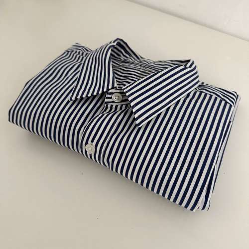 企理二手︰男裝二手恤衫：Muji Men Shirt 藍白色直間恤衫中碼 Size M