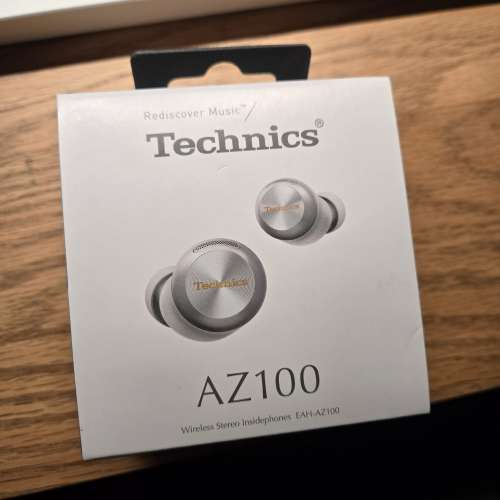 Technics AZ100