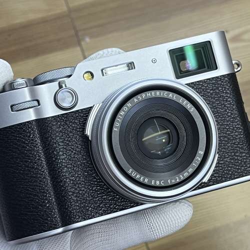 Fuji X100VI 銀色機身 美品