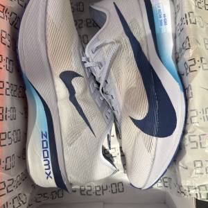 Nike VaporFly 4（碼數40.5-44.5）