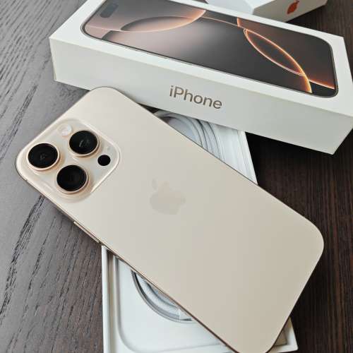 99.9%新 iPhone 16 PRO 全套有保養沙漠金