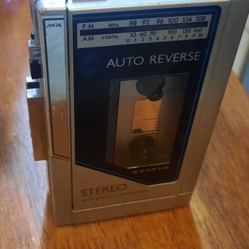 Sanyo walkman 8成新，正常運作