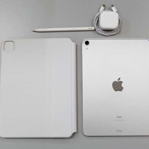 Apple iPad Pro 11吋 256GB wifi 2018 連 Magic keyboard 及 Apple pencil 2