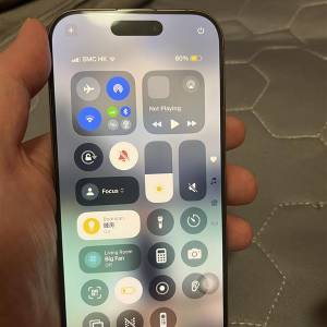 96% 新iPhone 16 pro沙漠色鈦金屬色 256gb |96% New iPhone 16pro 256gb