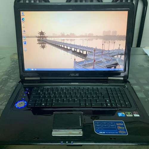 ASUS 大螢幕 18.4 寸手提電腦（ 不議價 ）