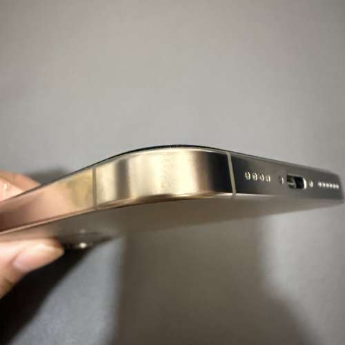 Iphone 16 pro max 原色