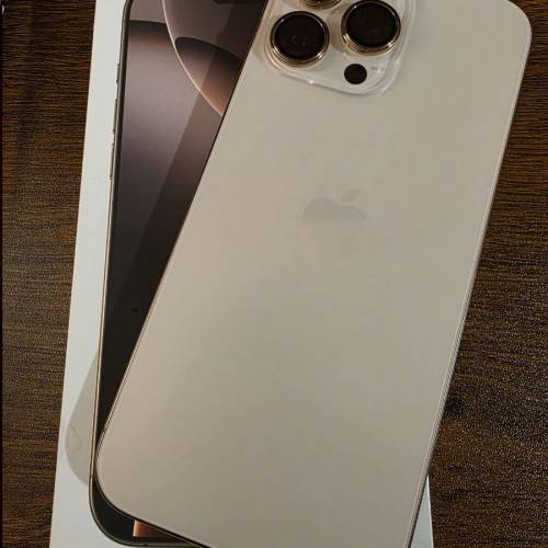 iphone16 pro max 512gb 沙漠金色