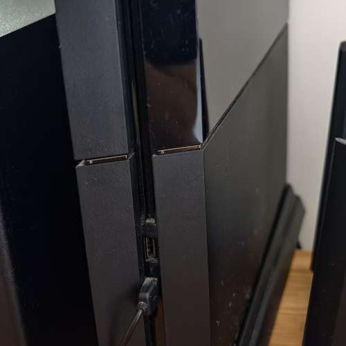 Sony PlayStation 4 黑色遊戲主機