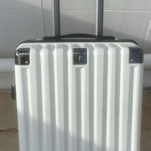 Hand Carry 4 wheels suitcase 手提 4輪 軟膠行李箱 旅行喼 HK$80.00