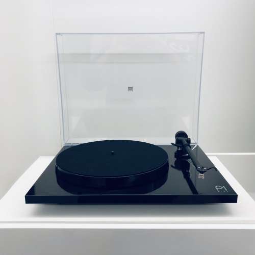 rega planar 1 plus turntable - 99%new