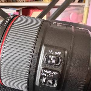 canon EF85 F1.4 IS USM, 新淨，三無