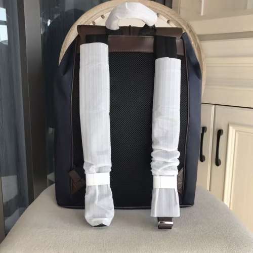 牛皮背包熱賣，出差旅行背包