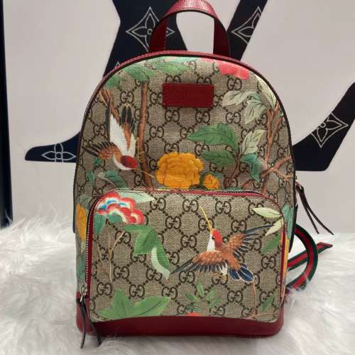正品 Gucci 古馳 99新 花鳥印花雙肩包 尺寸 22*30 J373