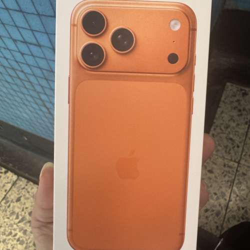 賣剛到手的iPhone 17 pro max 1tb