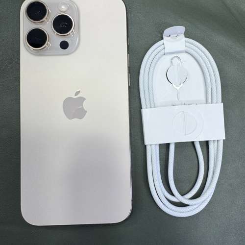 99%New iPhone 16 Pro Max 1TB 金色 香港行貨  電池效能90% 有配件 自用首選超值