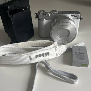 Nikon 1 j5