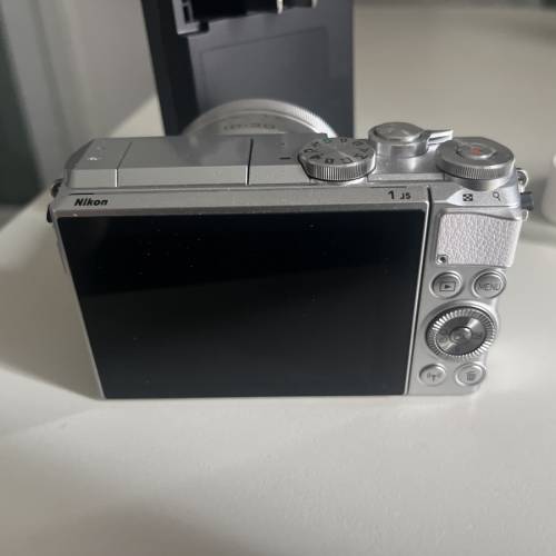 Nikon 1 j5