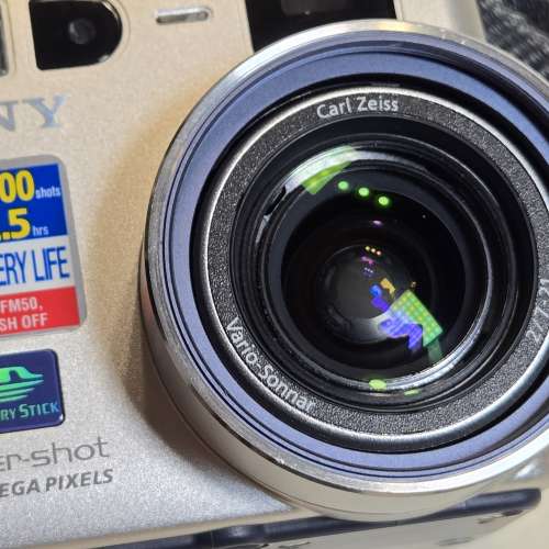 Sony Cyber-shot DSC-C70 3.3mb megapixel DC