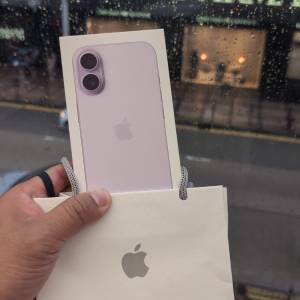 iPhone 17