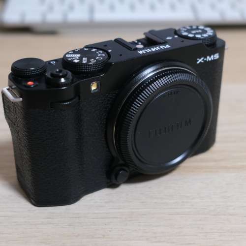 Fujifilm X-M5 富士 XM5 黑色 行貨有單，保養至2026年3月