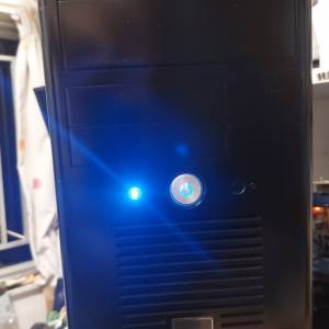 屯門良景輕鐵站交收 Intel® Core™ i5 內置WIFI 電腦一部