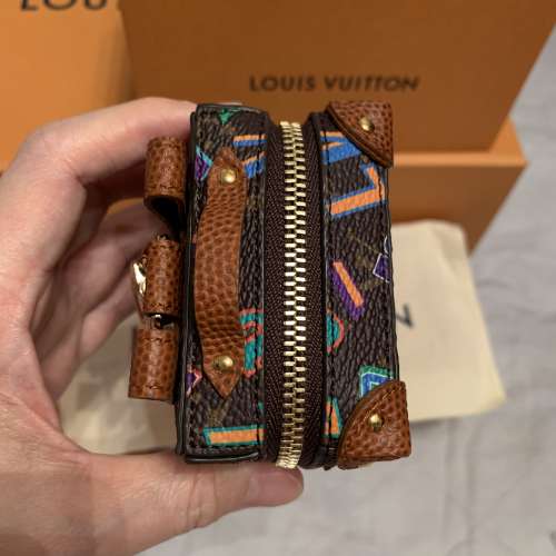 全新 LVXNBA MONOGRAM LETTERS SOFT TRUNK BACKPACK 手袋吊飾兼鑰匙扣