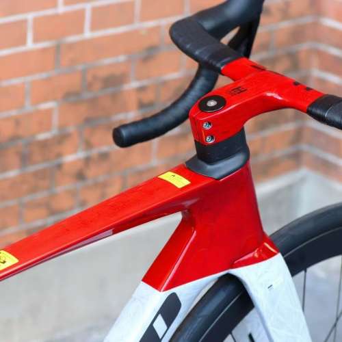 2025 冰裂灰紅色 CAMP 坎普 ACE 7000PRO 電變24速 桶軸油剎碳纖維公路車 送水架前後...