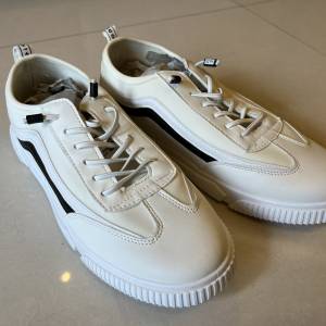 白色休閒鞋 - White Sneaker