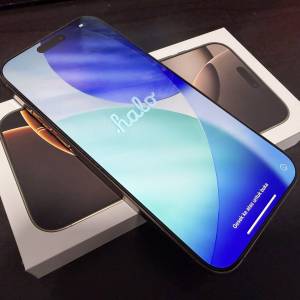 放售 Apple iPhone 16 Pro Max 沙漠金256GB 行貨