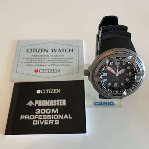 CITIZEN Professional Diver's 300m Titanium BJ8041-09E 鈦煙灰缸