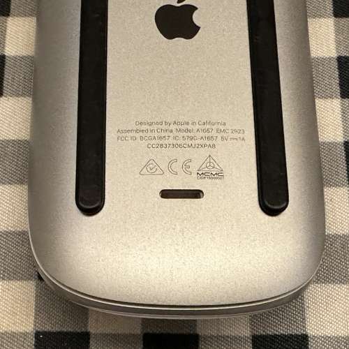 Apple Magic Mouse 2 滑鼠 白色 行貨 95%新 非常少用和新淨 只是玻璃面有使用痕跡 ...
