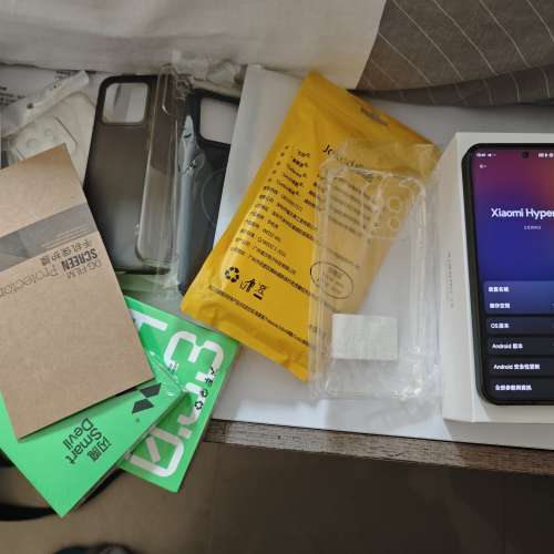 小米 Xiaomi 13 港行黑色 Leica 鏡頭 連多樣配件 玻璃貼