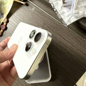 iPhone 16pro 512gb,港行白色鈦金屬，完美冇花，電池健康度91，跟機殼同原廠快充線！