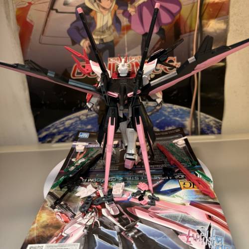 HG 1:144 高達破壞者 對戰風雲錄 Gundam Breaker Battlogue 嫣紅完美突擊自由高達 ...