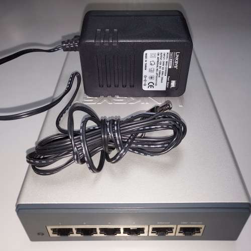 Cisco Small Business RV042 VPN Router Firewall
