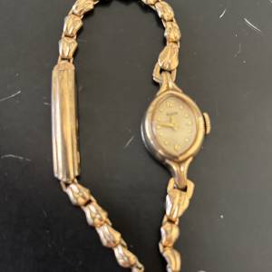 Elgin ladies wrist watch.