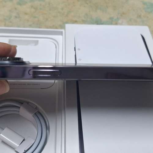出售95%新iphone 14 Pro 128gb紫色全套行貨