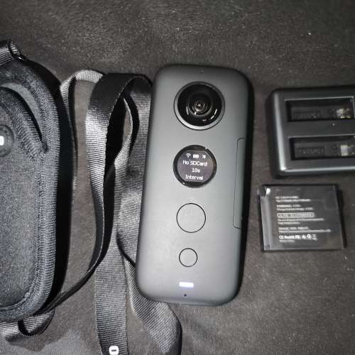 Insta360 ONE X 冇盒冇單冇證 有保護袋 跟2電一充 鏡片通透冇花冇霉 功能全正常 98...